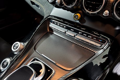 Mercedes-Benz AMG GT R FULL PPF. CARBON FIBRE PACK 1,2 & 3. CARBON ENGINE BAY. AMG TRACK PACK. 18