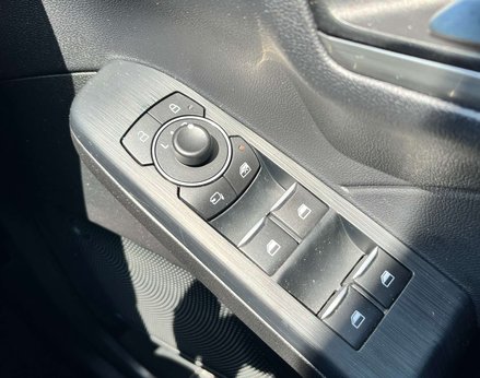 Ford Kuga 1.5 Kuga Titanium Edition 5dr 63