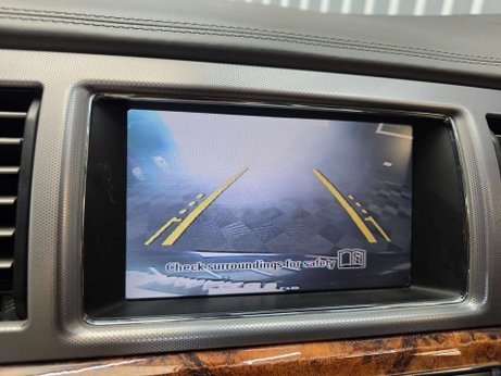 Jaguar XF 3.0d V6 Premium Luxury Saloon 4dr Diesel Auto Euro 5 (240 ps) 6