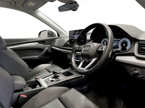Audi Q5 2.0 TDI 40 Sport SUV 5dr Diesel S Tronic quattro Euro 6 (s/s) (204 ps) Air 12