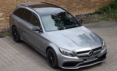 Mercedes-Benz C63 S Estate 29