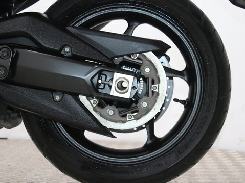 Yamaha Tmax XP 530 D-A TMAX DX 17