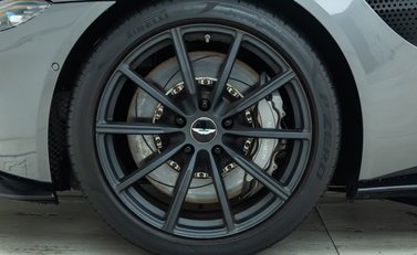 Aston Martin V8 Vantage 10