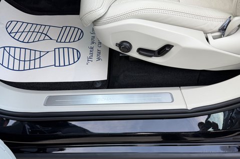 Volvo XC90 RECHARGE T8 ULTIMATE AWD - BLOND LEATHER - VAT QUALIFYING 24