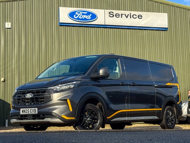 Ford Transit Custom LWB L2H1 Low Roof Trail 320 Air Con Alloys Camera Sensors SELECT 1