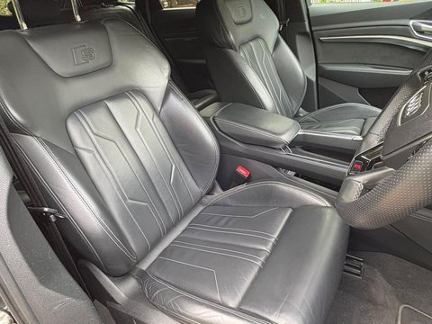 Audi E-Tron 55 Black Edition Auto quattro 5dr 95kWh 18