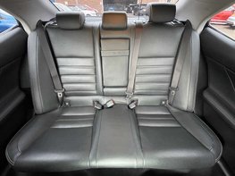 Lexus Is 2.5 IS 300h Advance CVT 4dr 66