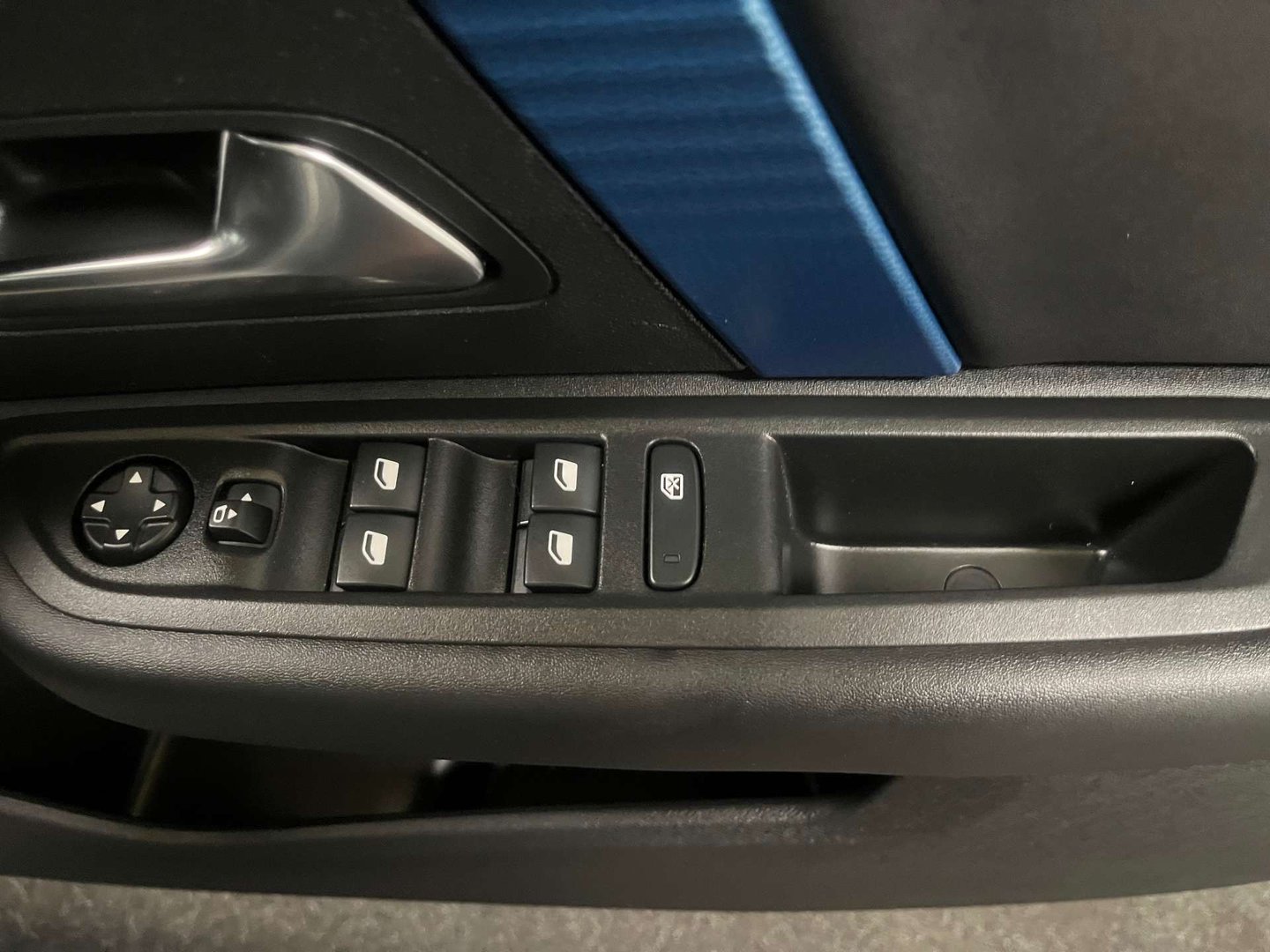 2024 Citroen C4 X — image 9