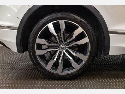 Volkswagen Tiguan 2.0 TDI R-Line Tech DSG 4Motion Euro 6 (s/s) 5dr 75