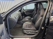 Audi RS4 4.2 FSI V8 Estate 5dr Petrol S Tronic quattro Euro 5 (450 ps) 25