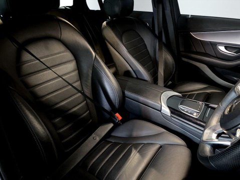 Mercedes-Benz EQC EQC 400 80kWh AMG Line (Premium) SUV 5dr Electric Auto 4MATIC (408 ps) Crui 11