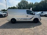 Renault Trafic SWB L1H1 [SOLD CR] Low Roof Black Edition SL28 Air Con Nav Sensors EURO 6 N 5