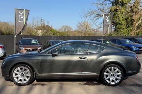 Bentley Continental GT - CYPRESS GREEN - 15 SERVICES RECORDED  10
