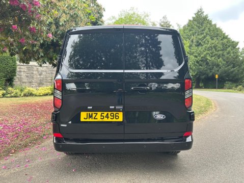 Ford Transit Custom 320 LIMITED L1H1 P/V ECOBOOST 12