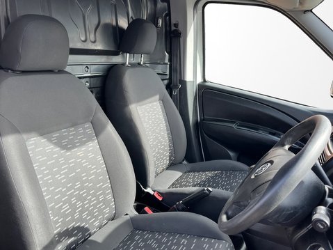 Vauxhall Combo 2000 1.3 CDTI 16V 95ps H1 Van Euro 6 13