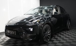 Tesla Model Y PERFORMANCE Solid Black White Interior Now with GROK One Owner VAT Q 13