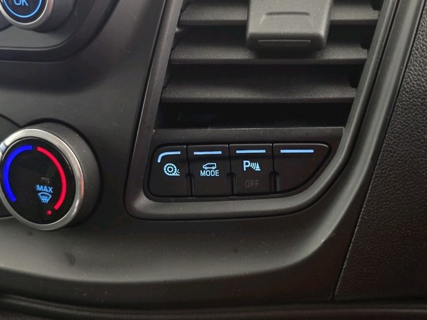 Ford Transit Custom Transit Custom 300 L2 Diesel FWD 2.0 Eco Blue 130ps Low Roof Leader Van 24