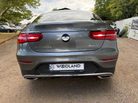 Mercedes-Benz GLC GLC 250 D 4MATIC AMG LINE PREMIUM 19