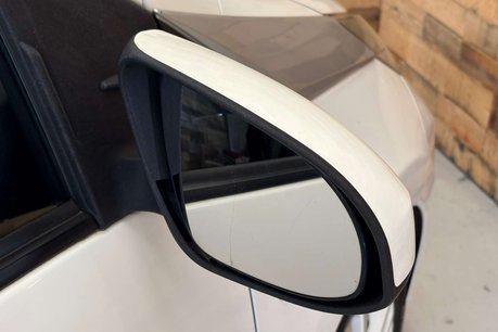 Toyota Aygo 1.0 VVT-i x-pure Hatchback 5dr Petrol Manual Euro 6 (68 ps) 68