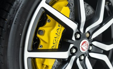 Jaguar F-Type SVR Convertible 39