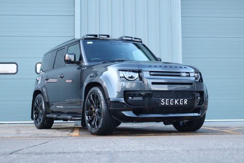 Land Rover Defender 110 2026  MODEL D350 HARD TOP X-DYNAMIC HSE SEEKER STYLED  REAR GENUINE SEATS 4