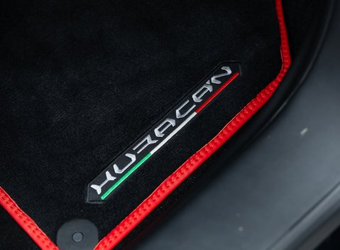 Lamborghini Huracan LP640-4 EVO 22