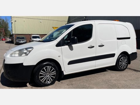 Peugeot Partner 1.6 eHDi 750 SE Panel Van 4dr Diesel Manual L2 (s/s) (134 g/km, 90 bhp) 18