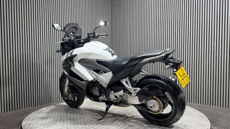 Honda VFR 2011 ONLY 22K NEW MOT SERVICED TOP BOX TOURER 800CC 12