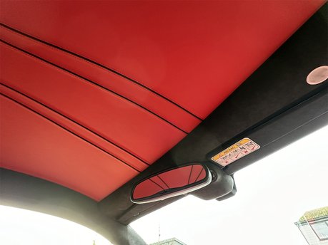 Aston Martin Vanquish V12 79