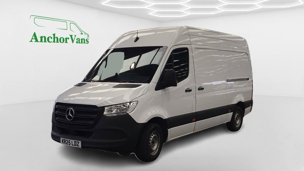 Mercedes-Benz Sprinter AUTO MWB L2H2 High Roof Pro Air Con Camera EURO 6 1