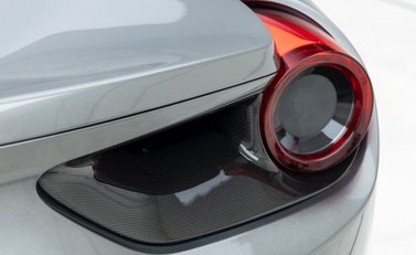 Ferrari 488 GTB 25