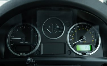 Land Rover Defender 110 XS 17