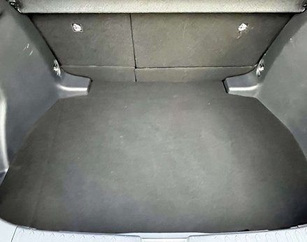 Toyota C-HR 1.8 C-HR Design HEV CVT 5dr 63