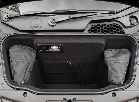 Lamborghini Huracan LP640-4 Performante 27