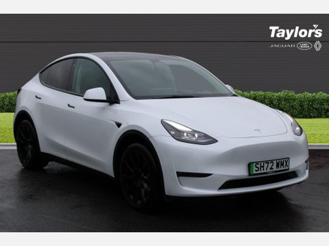 Tesla Model Y LONG RANGE AWD 9