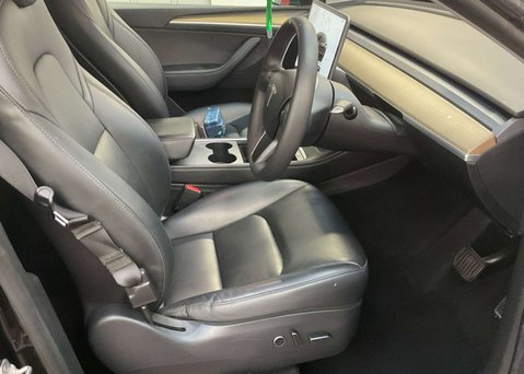 Tesla Model Y (Dual Motor) Long Range SUV 5dr Electric Auto 4WDE (384 bhp) 10