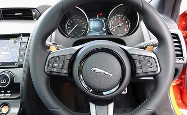 Jaguar F-Type S V6 Coupe 27