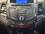 Ford Fiesta 1.0T EcoBoost Zetec Euro 6 (s/s) 5dr 22