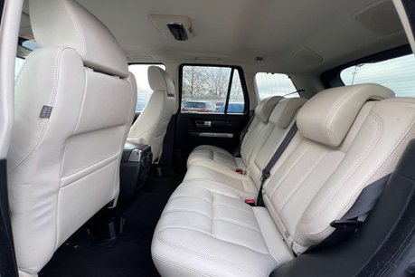 Land Rover Range Rover Sport 3.0 SD V6 HSE Black SUV 5dr Diesel Auto 4WD Euro 5 (255 bhp) 38