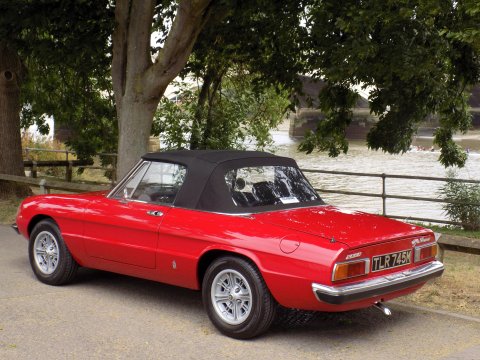Alfa Romeo Spider 2000 Spider Veloce 2