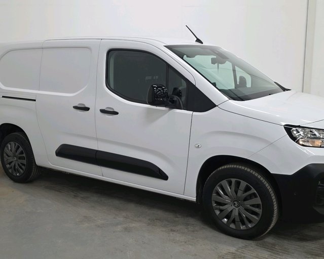Citroen Berlingo BERLINGO XL DIESEL 1.5 Blue HDi 100ps Van Driver