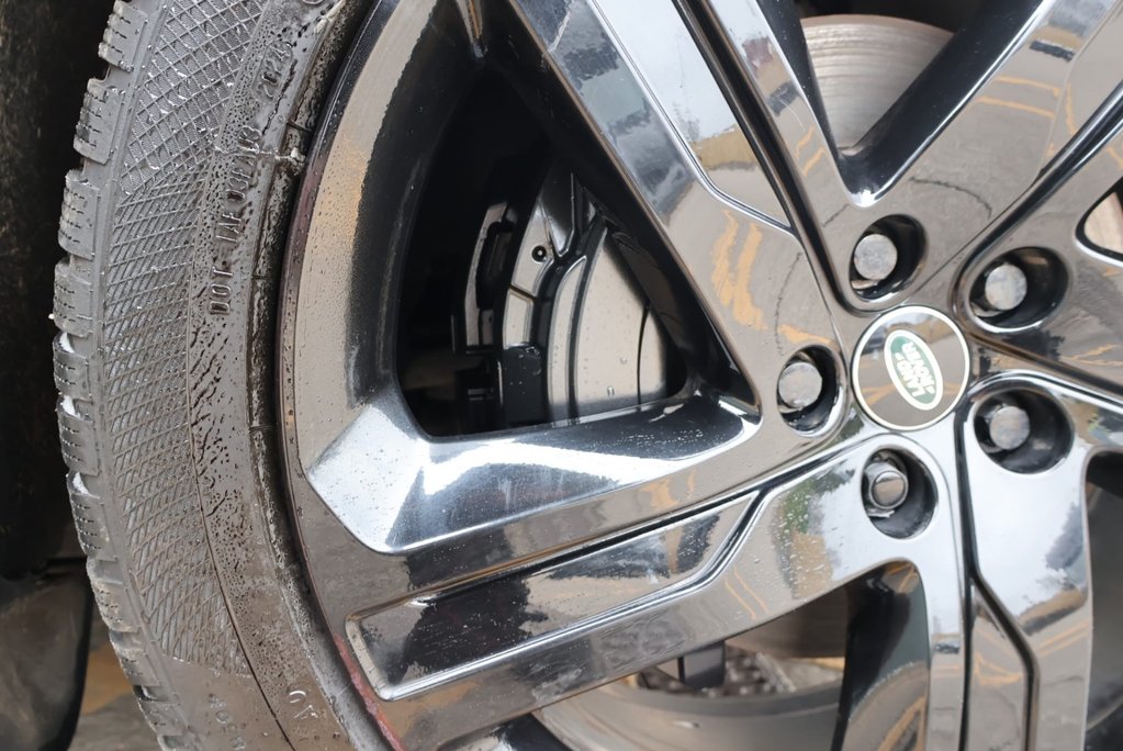 Land Rover Discovery R-DYNAMIC HSE MHEV 7 seater genuine Land Rover seats  10