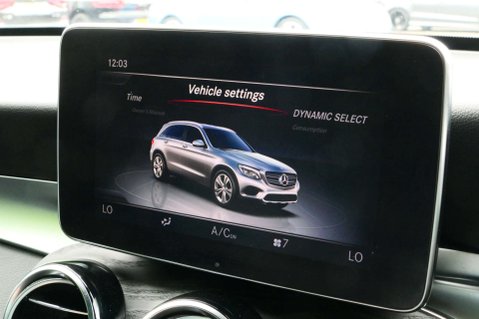 Mercedes-Benz GLC 2.0 GLC 250 AMG Line Premium+ 4Matic Auto 4WD 5dr 38