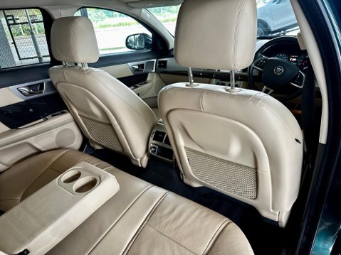 Jaguar XF 2.2d Luxury Sportbrake Auto Euro 5 (s/s) 5dr 45