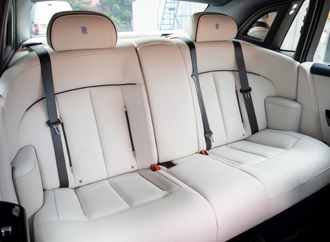 Rolls-Royce Phantom 13