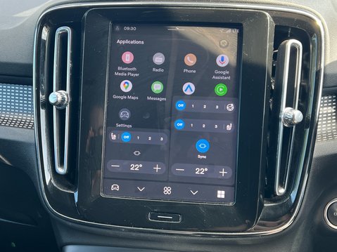 Volvo XC40 B4 PLUS AWD MHEV 25