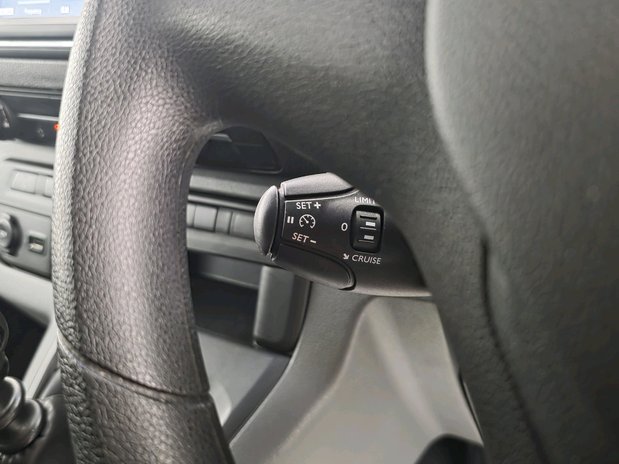 Vauxhall Vivaro Vauxhall Vivaro L2 Diesel 2900 1.5d 100ps Dynamic H1 Van 19