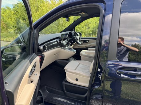 Mercedes-Benz Eqv EQV 300 Sport Auto Electric 90KWH EX-LWB/7 SEATER/360 CAM/VAT Q 8