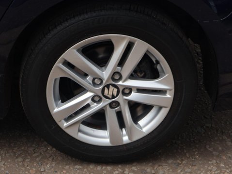 Suzuki Swace 1.8h Motion CVT Euro 6 (s/s) 5dr 29