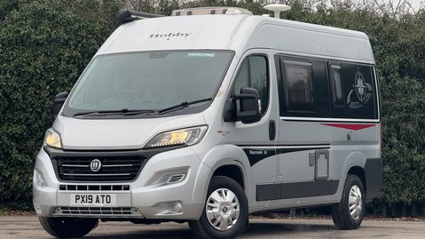 Hobby Vantana Fiat|2 Berth|4 Belt|Rear Tranverse Bed|Awning|Solar Panel|TV Ariel